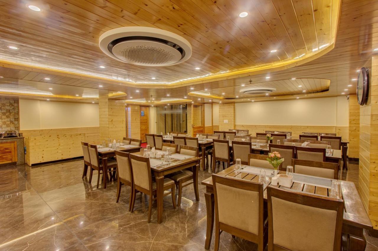 The Holiday Villa Resorts & Spa Manāli Buitenkant foto